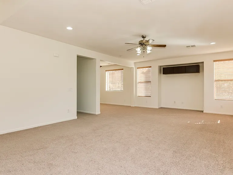 5733 W Plum Rd — Photo 12