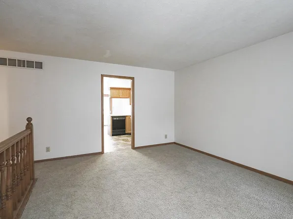1107 Knox St, Lincoln, NE 68521