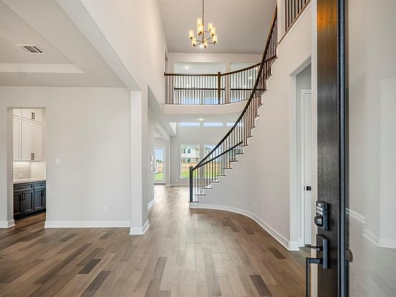4th image of 1431 Old Forest Drive
