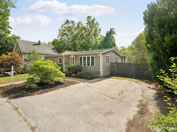650 Douglas Ext Street, Manchester, NH 03102