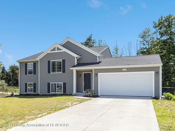 1305 Water Pointe Ct, Whitehall, MI 49461