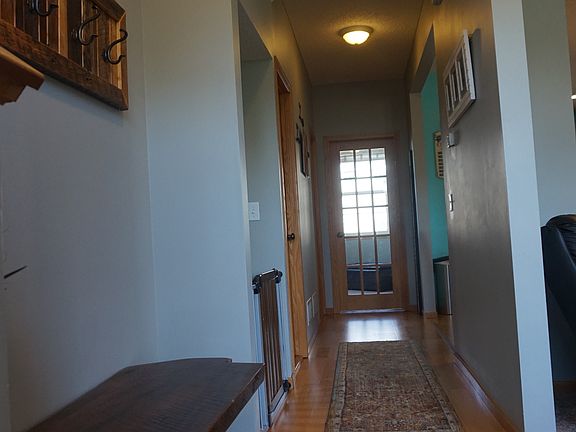 2nd image of 4190 Orleans Dr NE