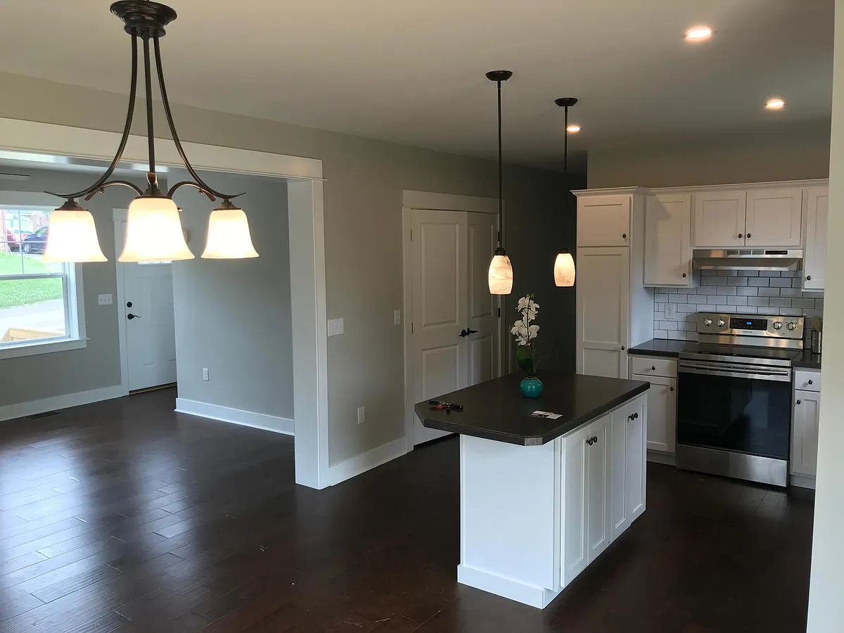 Dining space and spacious kitchen - 481 Cathy Jo Cir