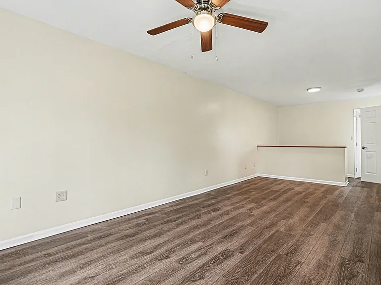 766 Hargrove Way — Photo 2