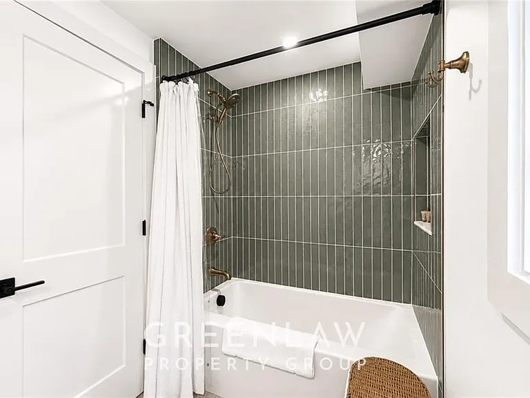 3250 Wynn Dr — Photo 15