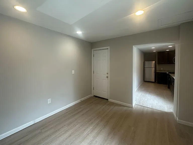 For Rent: Urban Luxury at 914 N. Charles St Your City Lifestyle Awaits! — Photo 18