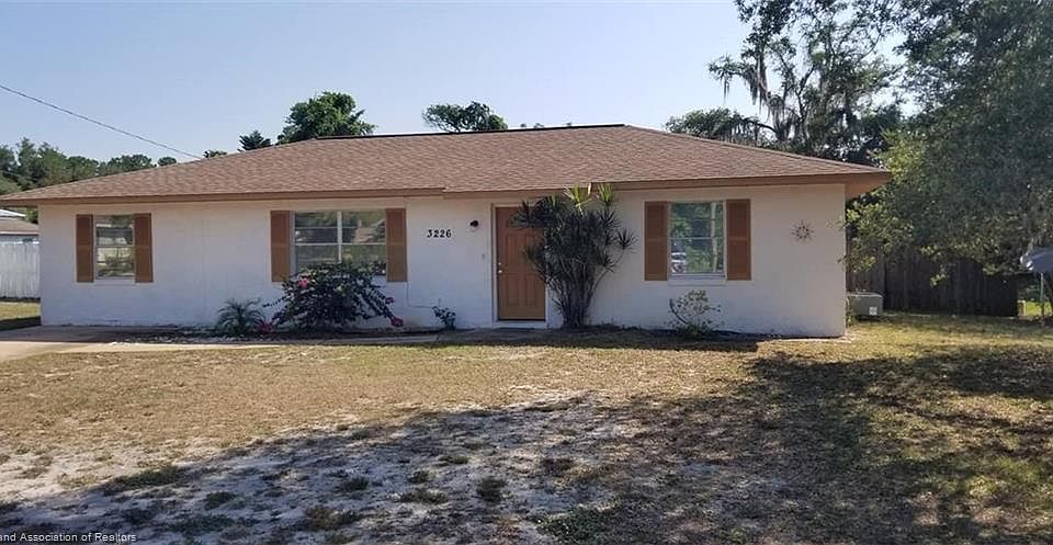 1st image of 3226 Dolphin Dr