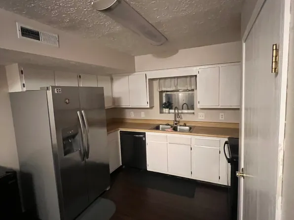 401 Warner St #B, Cincinnati, OH 45219