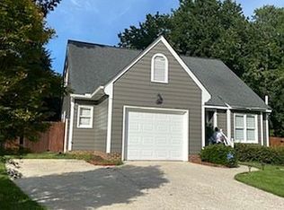 1117 Oakside Ct, Raleigh, NC 27609