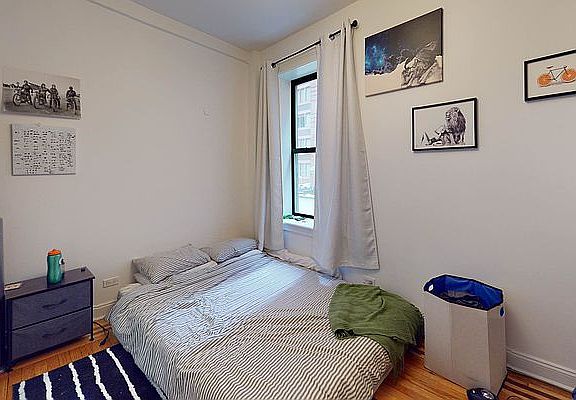 5th image of 245 W 51st St #31