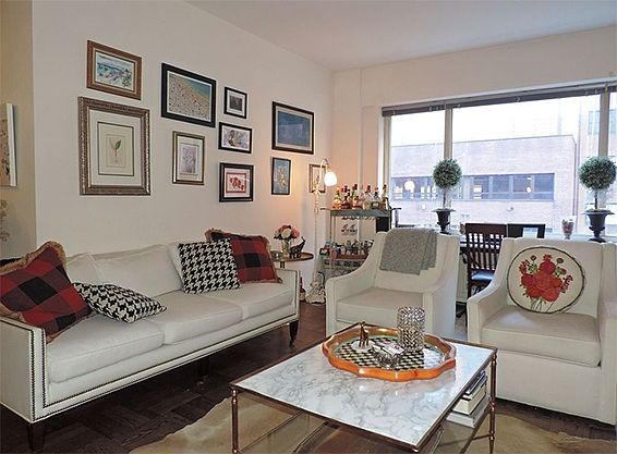 4th image of 41 W 58th St APT 10B