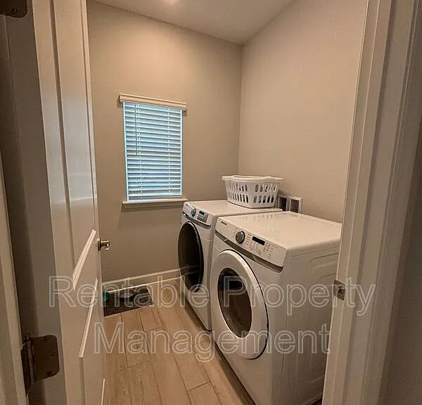 387 Union Hill Dr — Photo 6