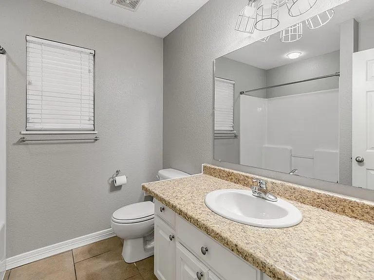 32 Kendal Dr — Photo 23