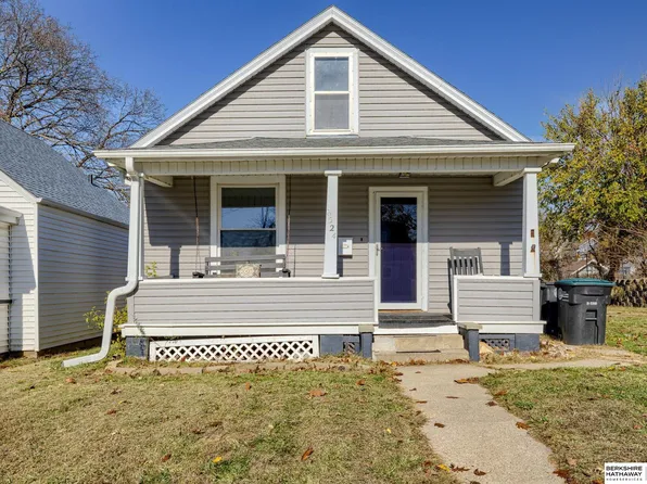 6524 Wirt St, Omaha, NE 68104