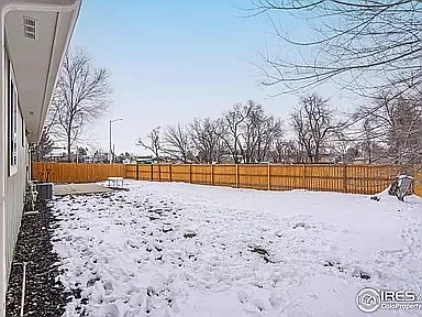 3 bed, 1080 sqft, $2,300 — Photo 4