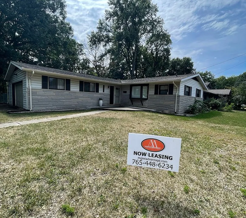 1313 Warren Dr