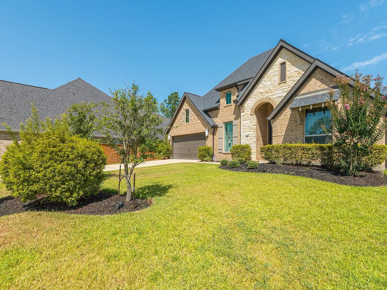 4 bed, 3.5 bath, 2999 sqft, $4,500 — Photo 3
