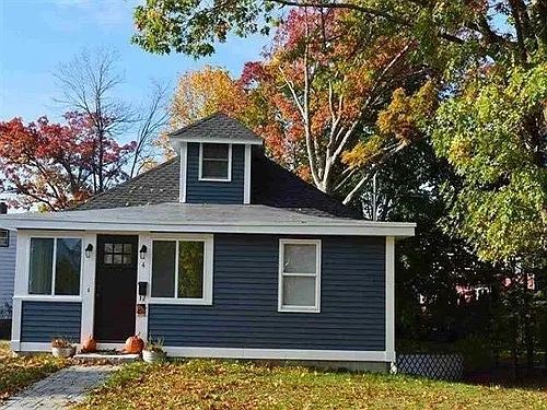 4 Troy St Photo 1