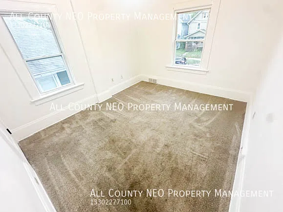 859 Brown St #UP — Photo 10