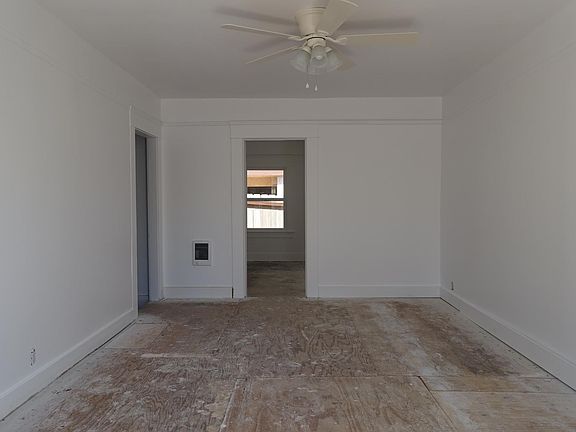 5th image of 4014 Georgia St