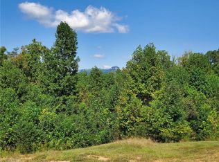 943 Grassy Creek Rd, Pinnacle, NC 27043