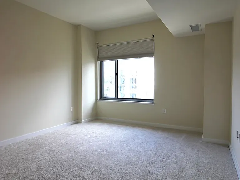 475 K St NW #1018 — Photo 26