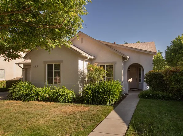 202 Meandering Ln, Turlock, CA 95382