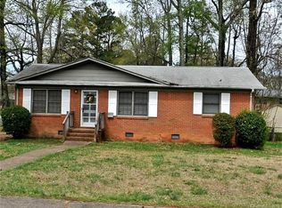 1101 Echo Glen Rd, Charlotte, NC 28213