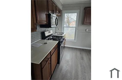 1409 Greenwood Ave #3 Photo 1