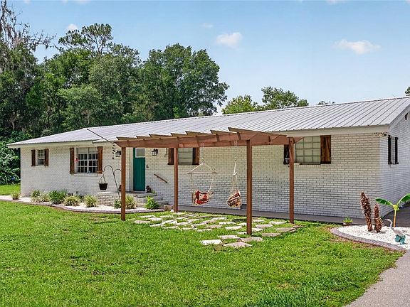 3rd image of 5100 SE 44TH AVENUE ROAD