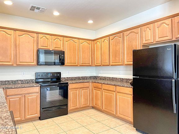 4th image of 4883 E ODESSA Drive