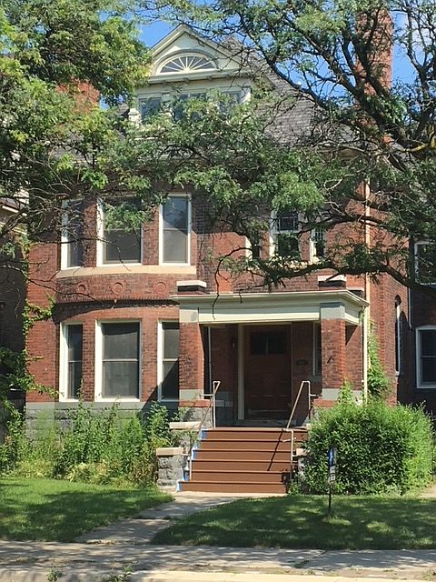 1st image of 658 W Forest Ave Unit 3