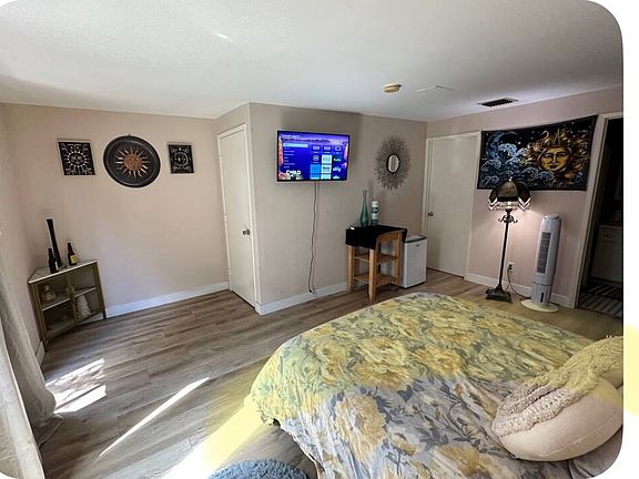 3rd image of 1890 S Cochran Ave APT 19