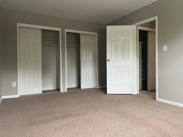 Topton Garden Apartments — Photo 9