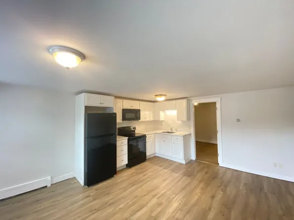 163 N Main St #C, Rochester, NH 03867