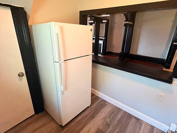 2nd image of 266 8th St APT 1