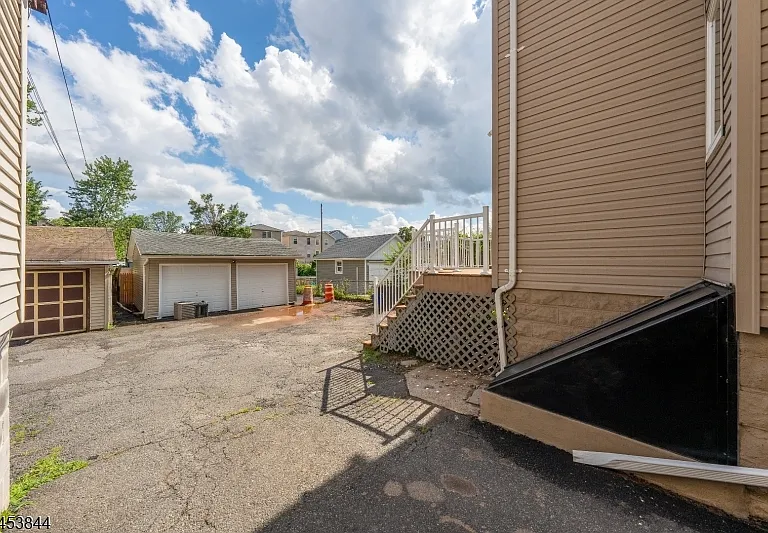 136 Elm St #1 — Photo 18