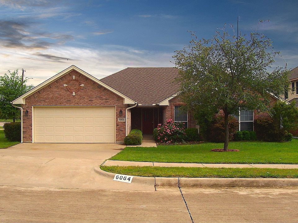 6064 Bent Creek Ct - 4 Bed 2.5 Bath 2,212 SF
