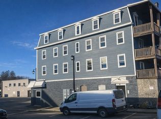 111 Millbury St, Worcester, MA 01610