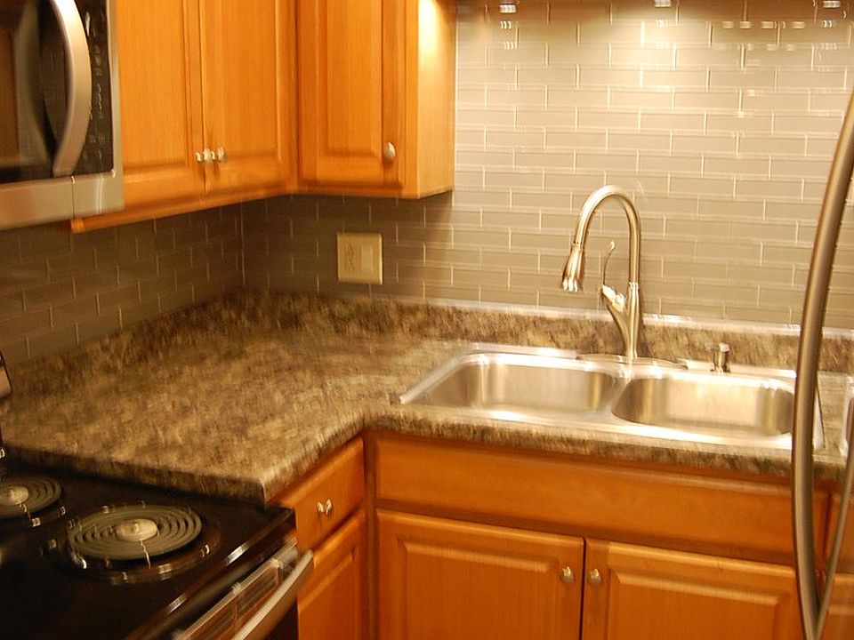 1st image of 210 Circle Ave #403