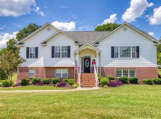 2865 English Valley Ln, Sevierville, TN 37876