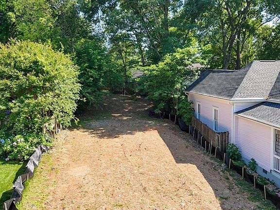 5th image of 255 Georgia Ave SE