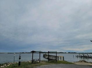 16 Misty Water Ln, Mary Esther, FL 32569