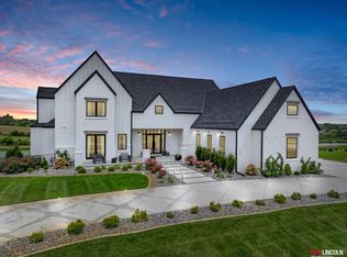 2255 SW 47th St, Lincoln, NE 68522