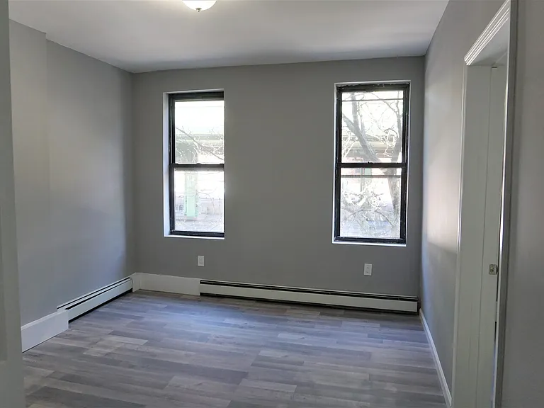 1706 Avenue V #2A — Photo 1