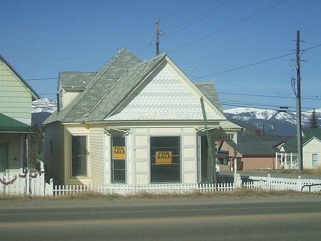 2nd image of 1119 Poplar St