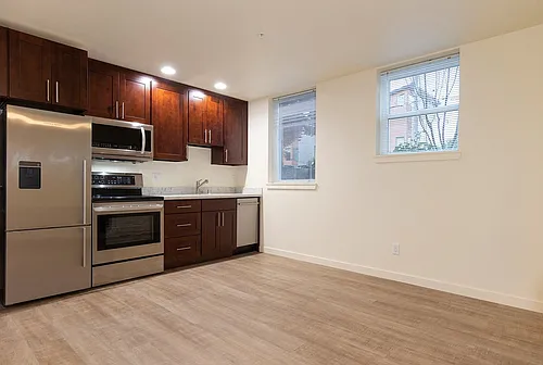 48th Street Apartments Photo 1