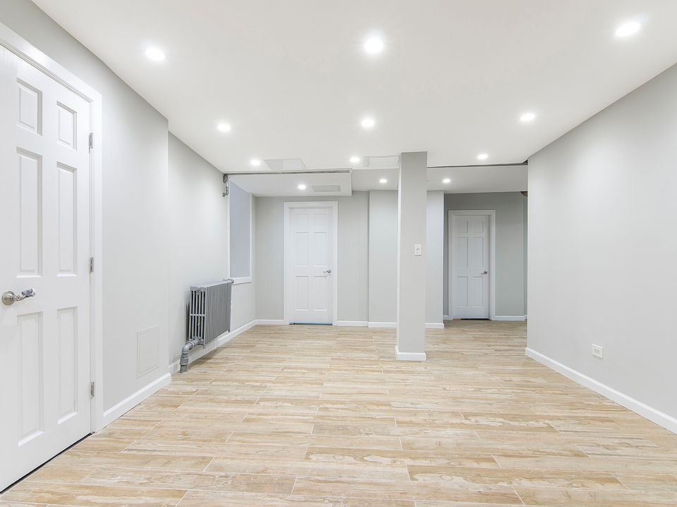 1st image of 526 W 211th St APT 1B