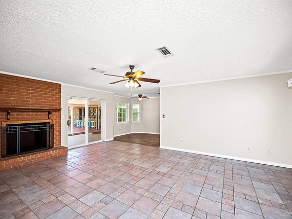 5th image of 521 Briarwood Dr