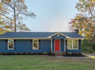 807 Lynnwood Dr, Burlington, NC 27215